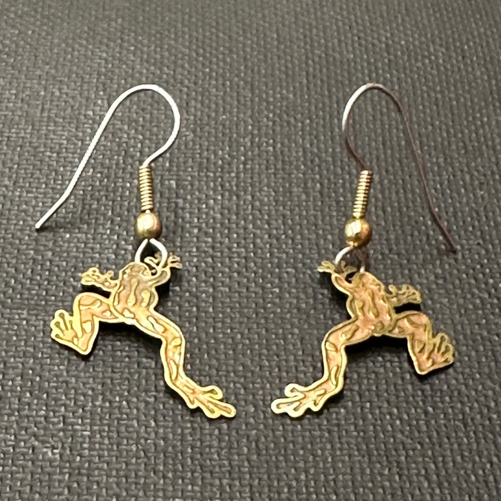 Vintage Leaping Frog Drop Dangle Hook piercing Earrings